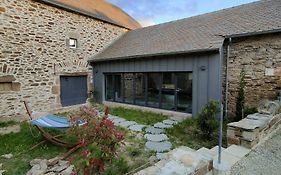 Gîte avec piscine intérieure